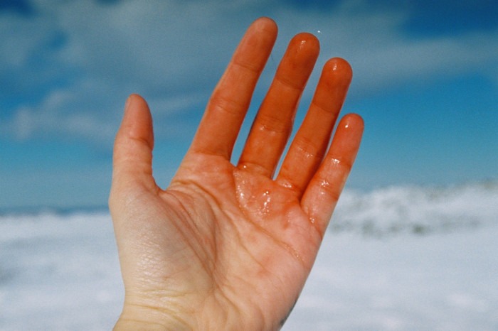 Tatiana Saavedra wash your hands